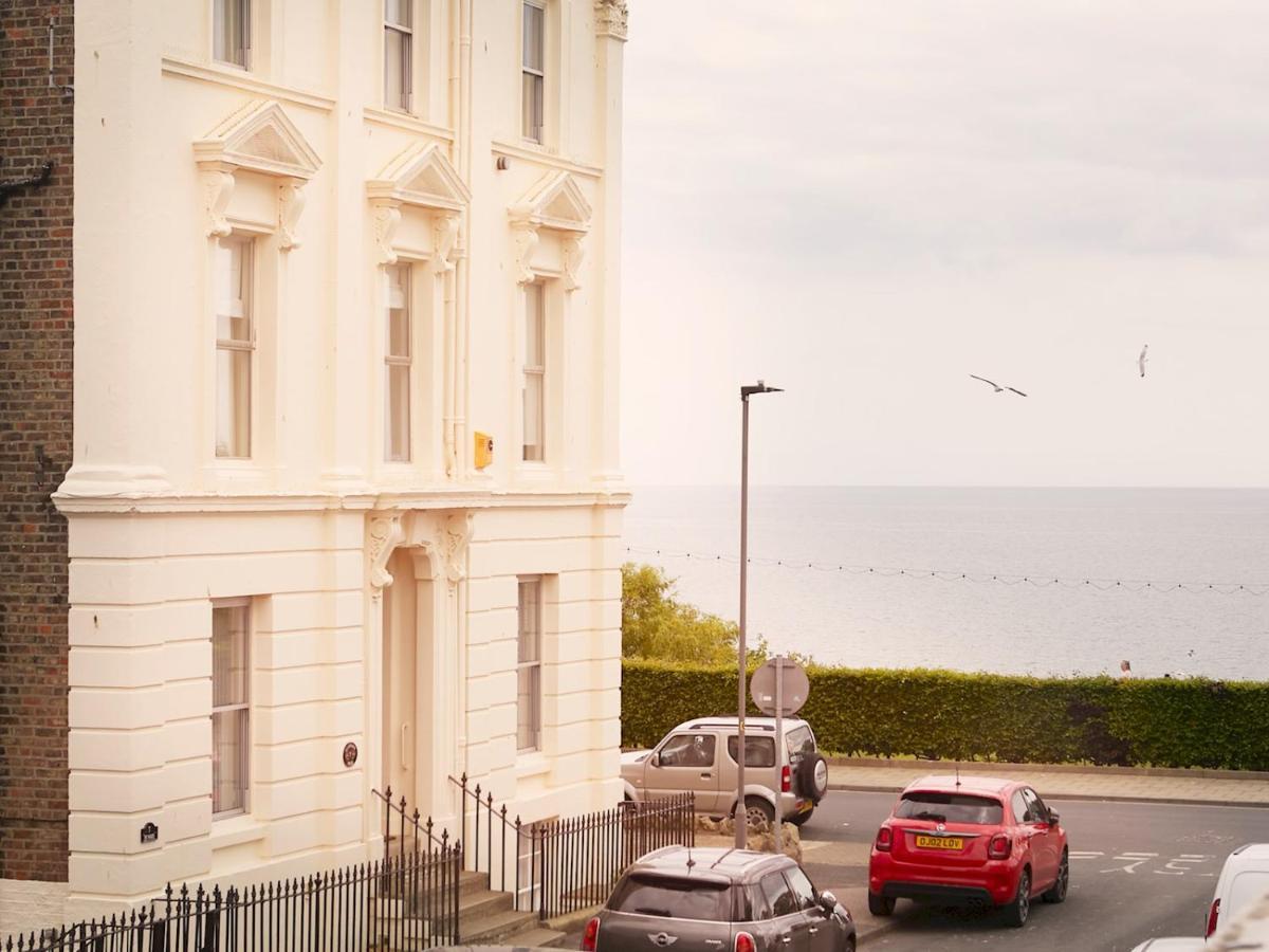 Pass The Keys Amazing 2 Bedroom Home In The Seaside Town Filey Extérieur photo